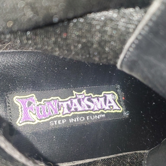 Boots - Picture 4 of 4